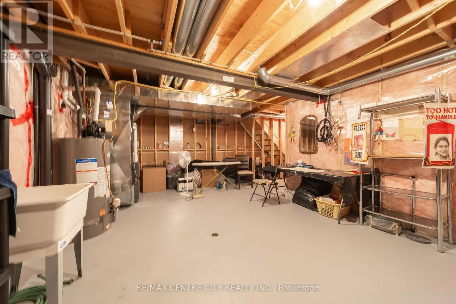 12 - 1 VINEDEN DRIVE, #12