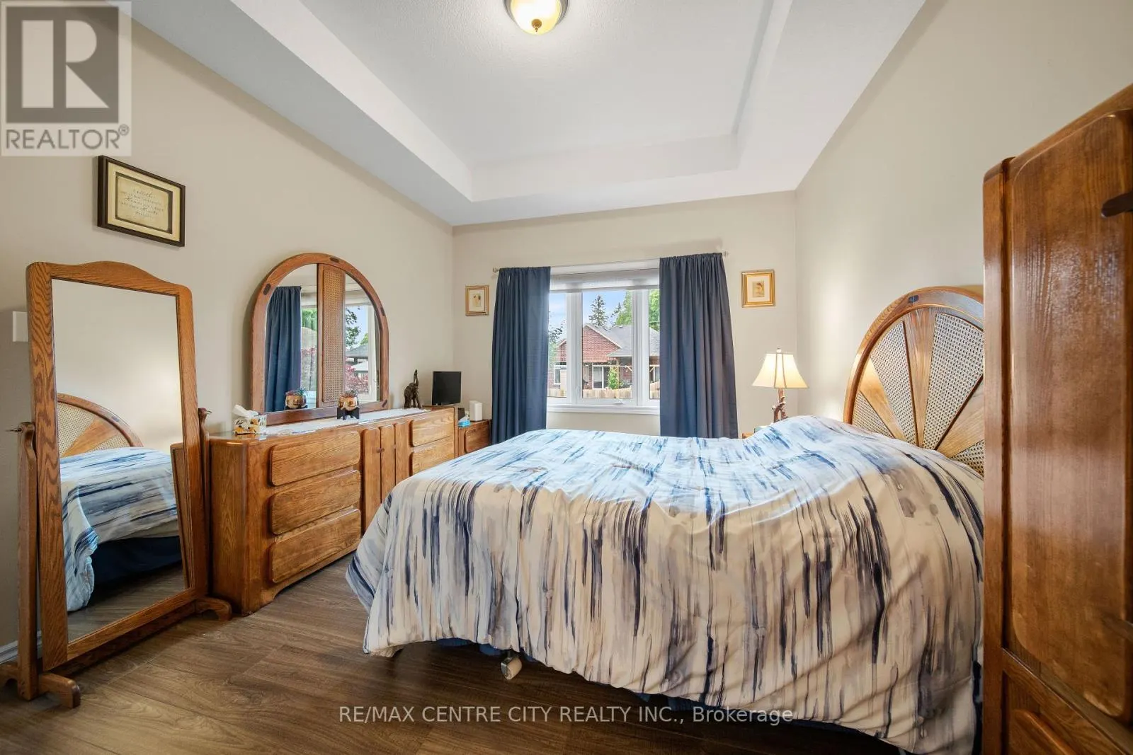 12 - 1 VINEDEN DRIVE, #12