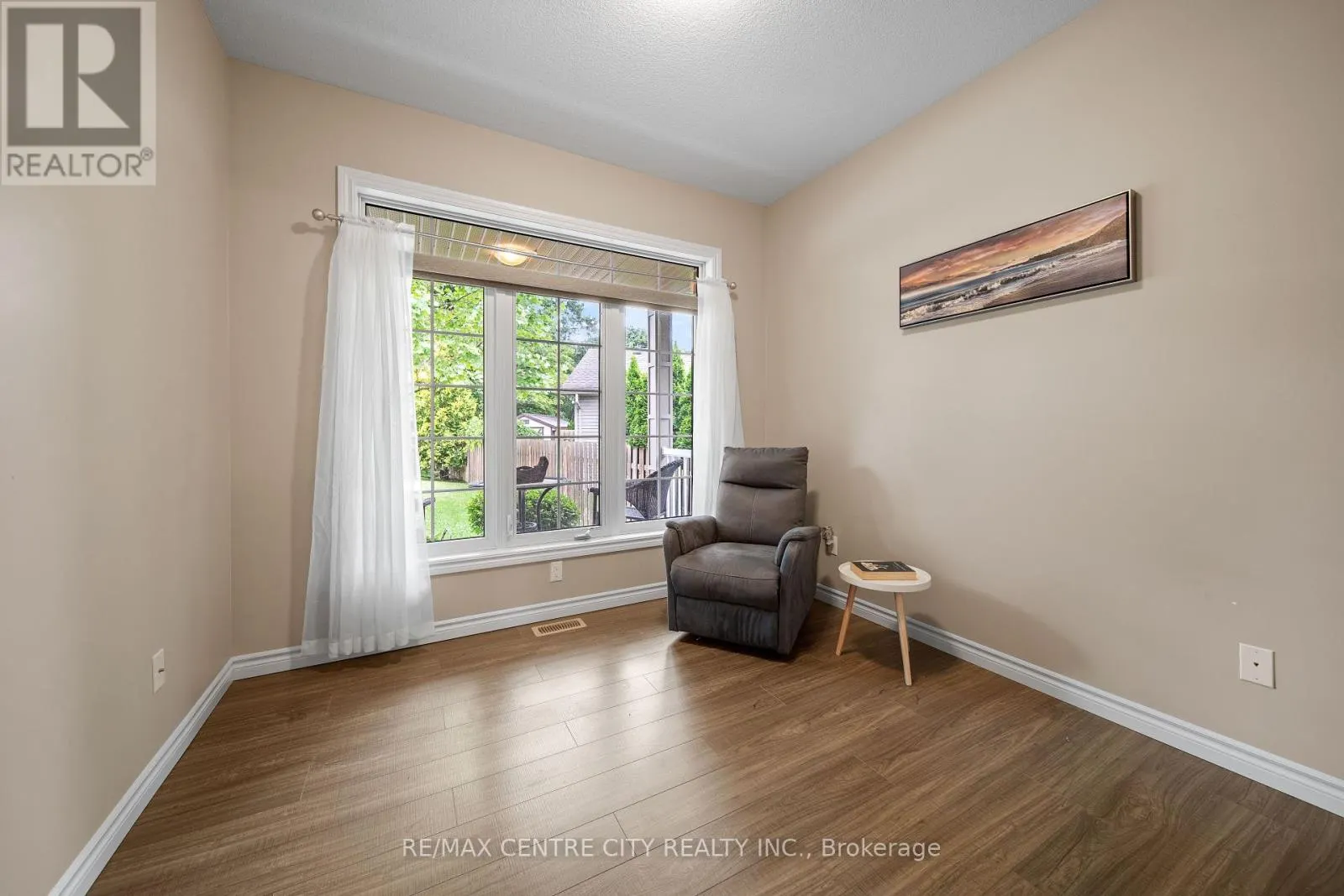 12 - 1 VINEDEN DRIVE, #12