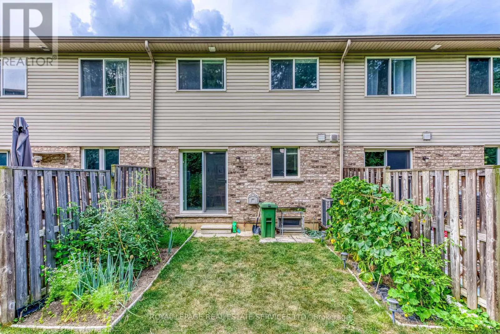 12 - 7 SOUTHSIDE PLACE