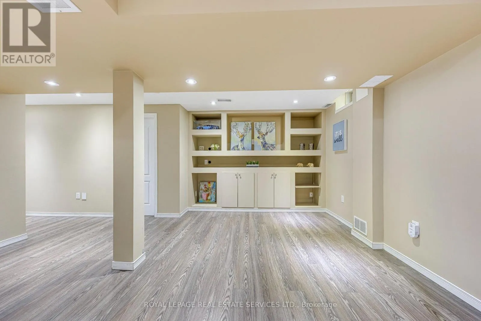 12 - 7 SOUTHSIDE PLACE
