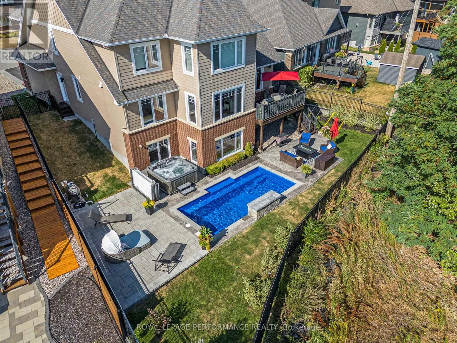 196 GRAINSTONE WAY