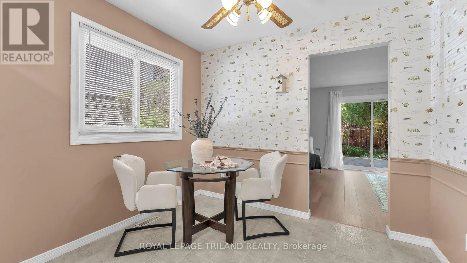 113 MONMORE ROAD