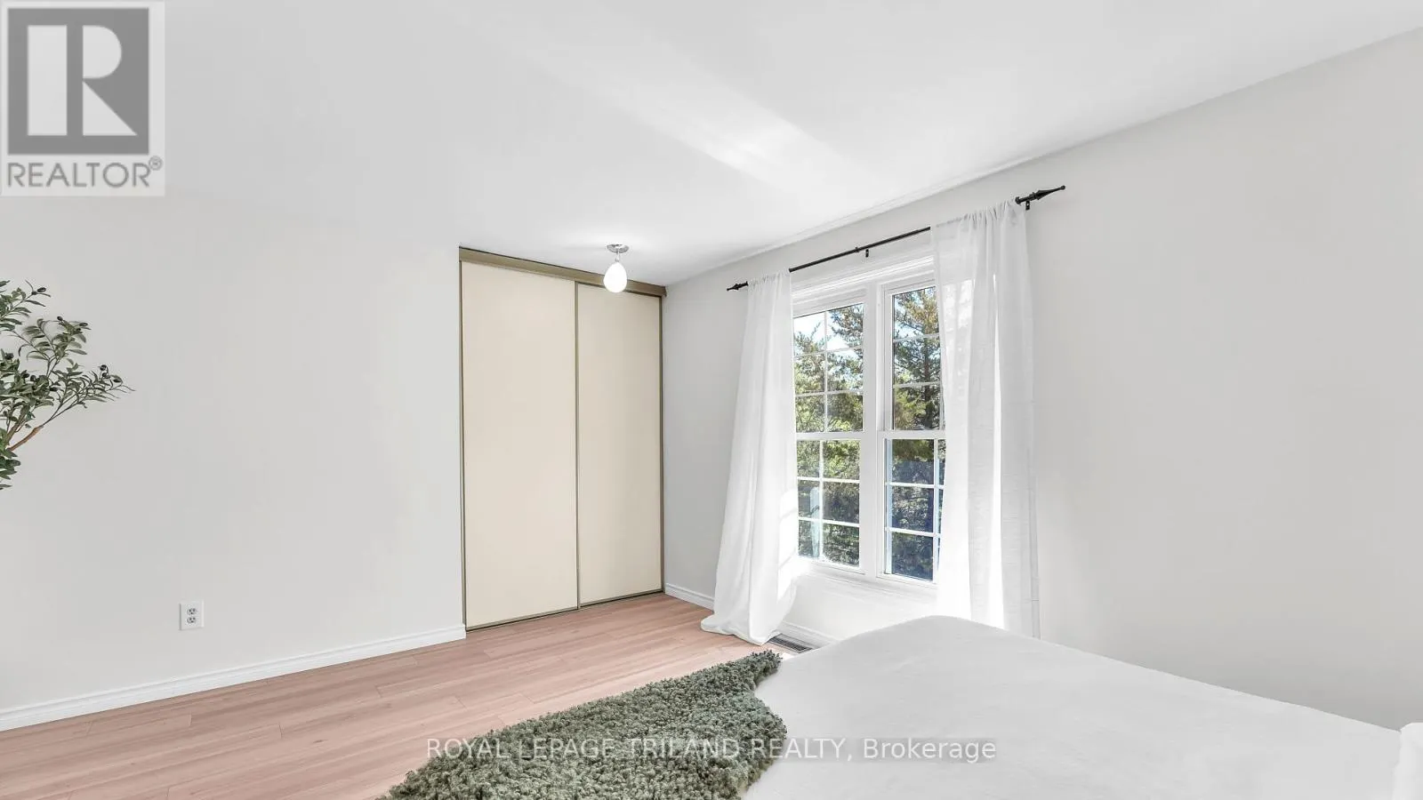 113 MONMORE ROAD