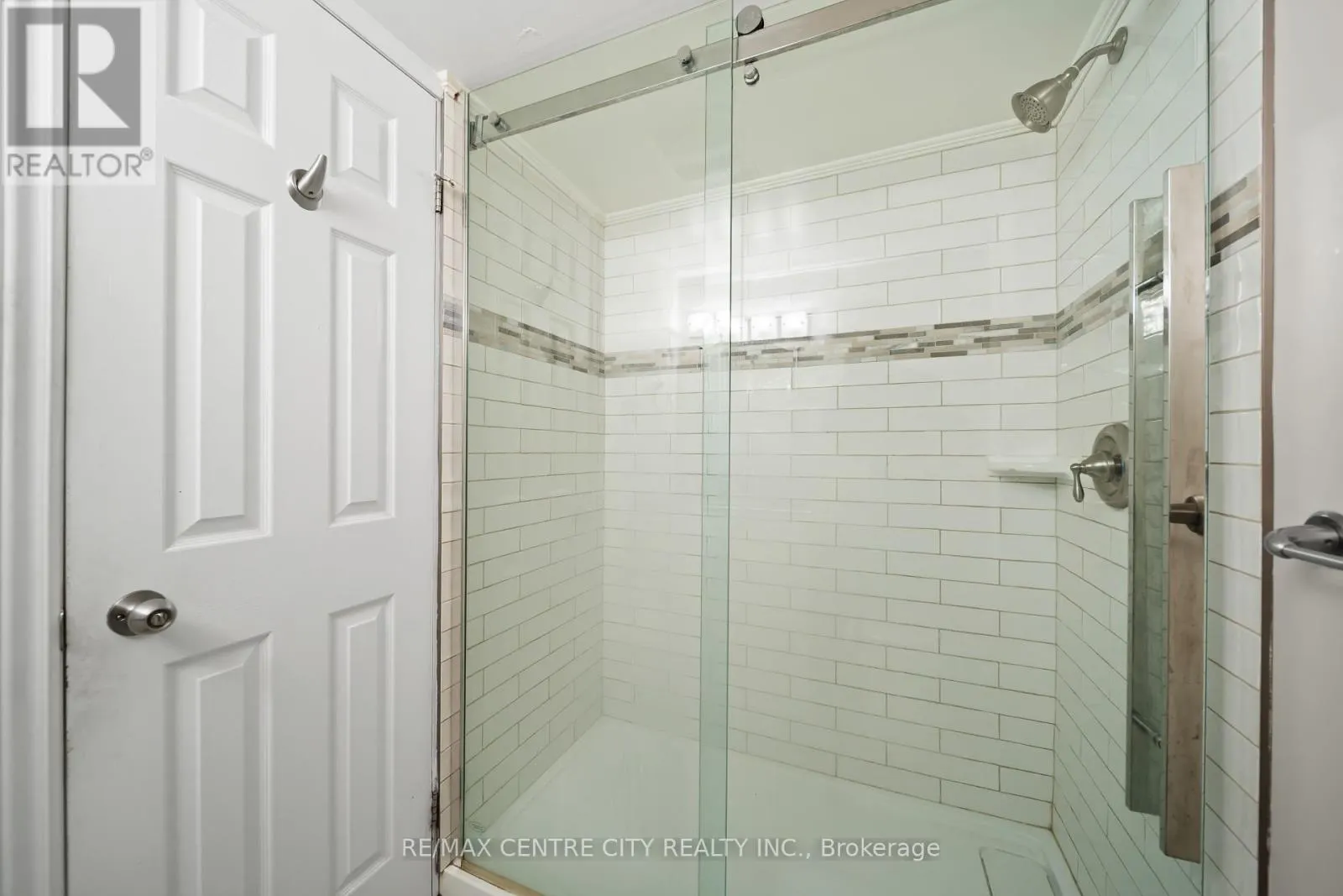 1603 - 363 COLBORNE STREET, #1603