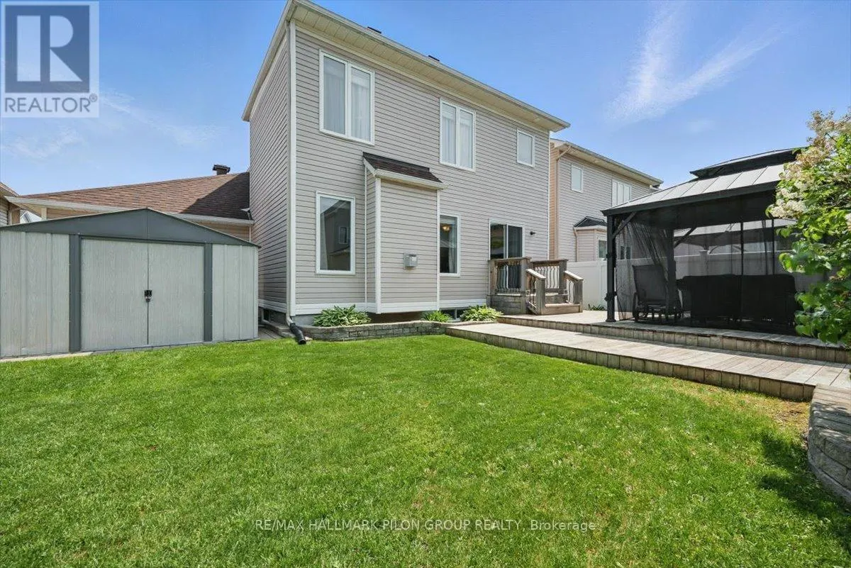 2112 ESPRIT DRIVE