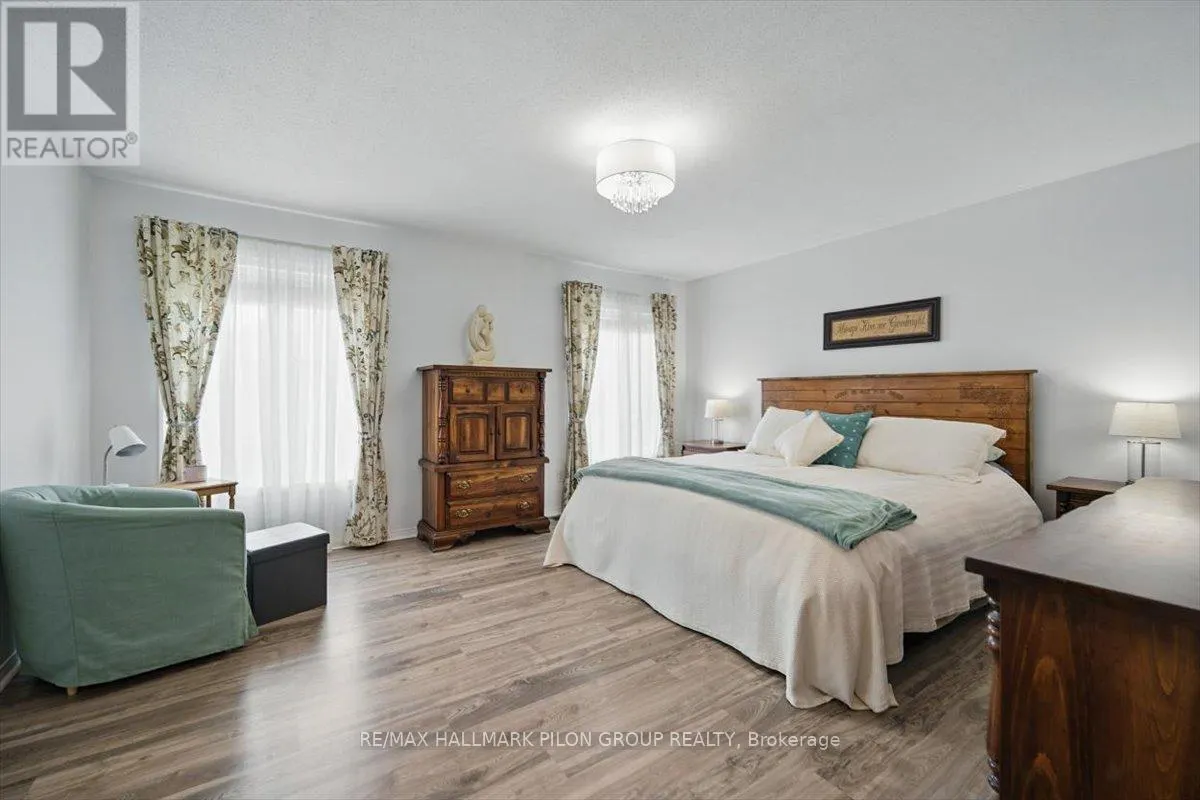 2112 ESPRIT DRIVE