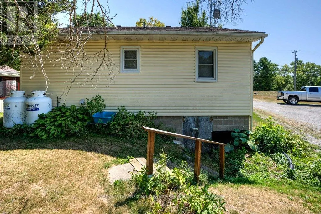 1160 COUNTY 2 ROAD