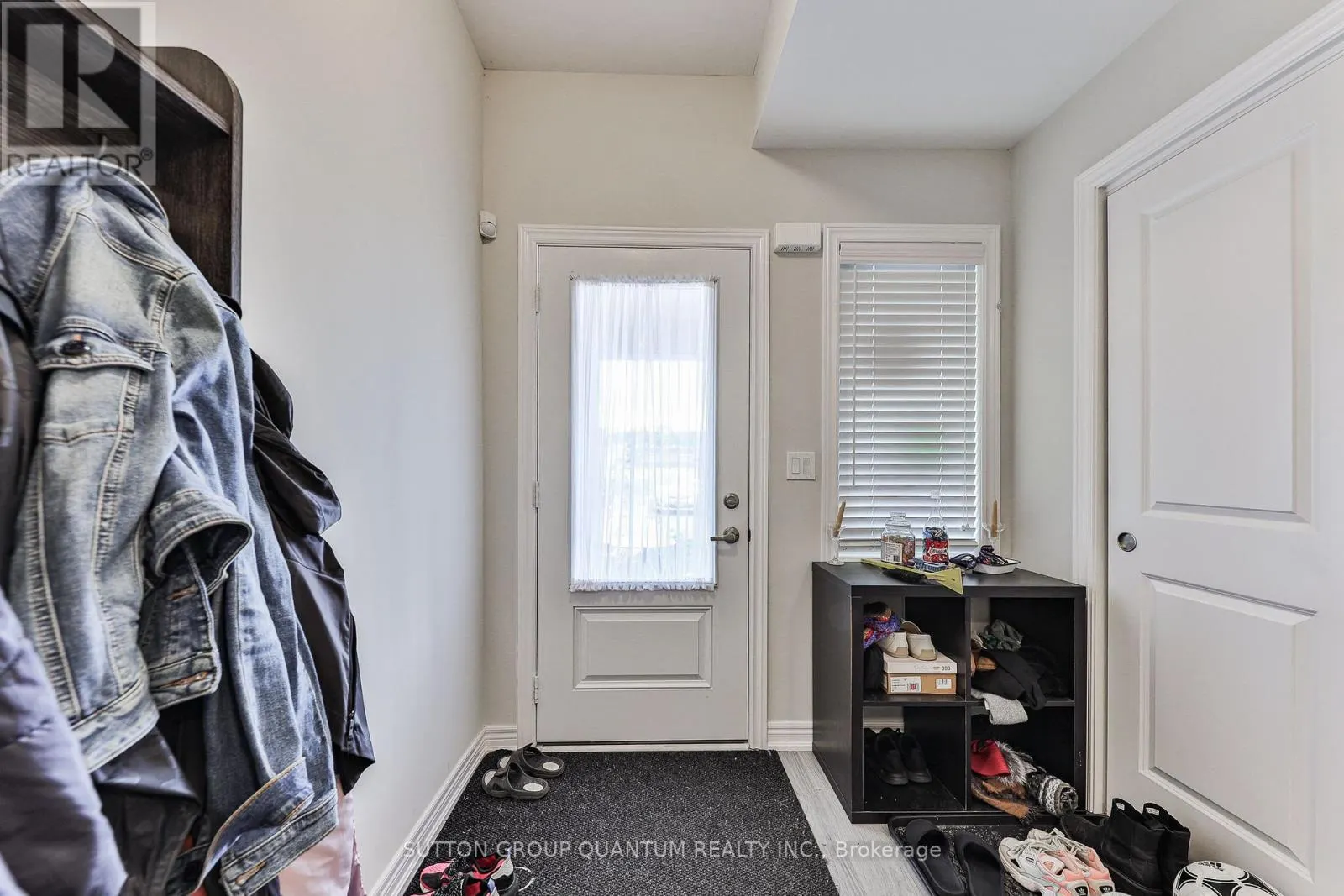 9 - 40 ZINFANDEL DRIVE