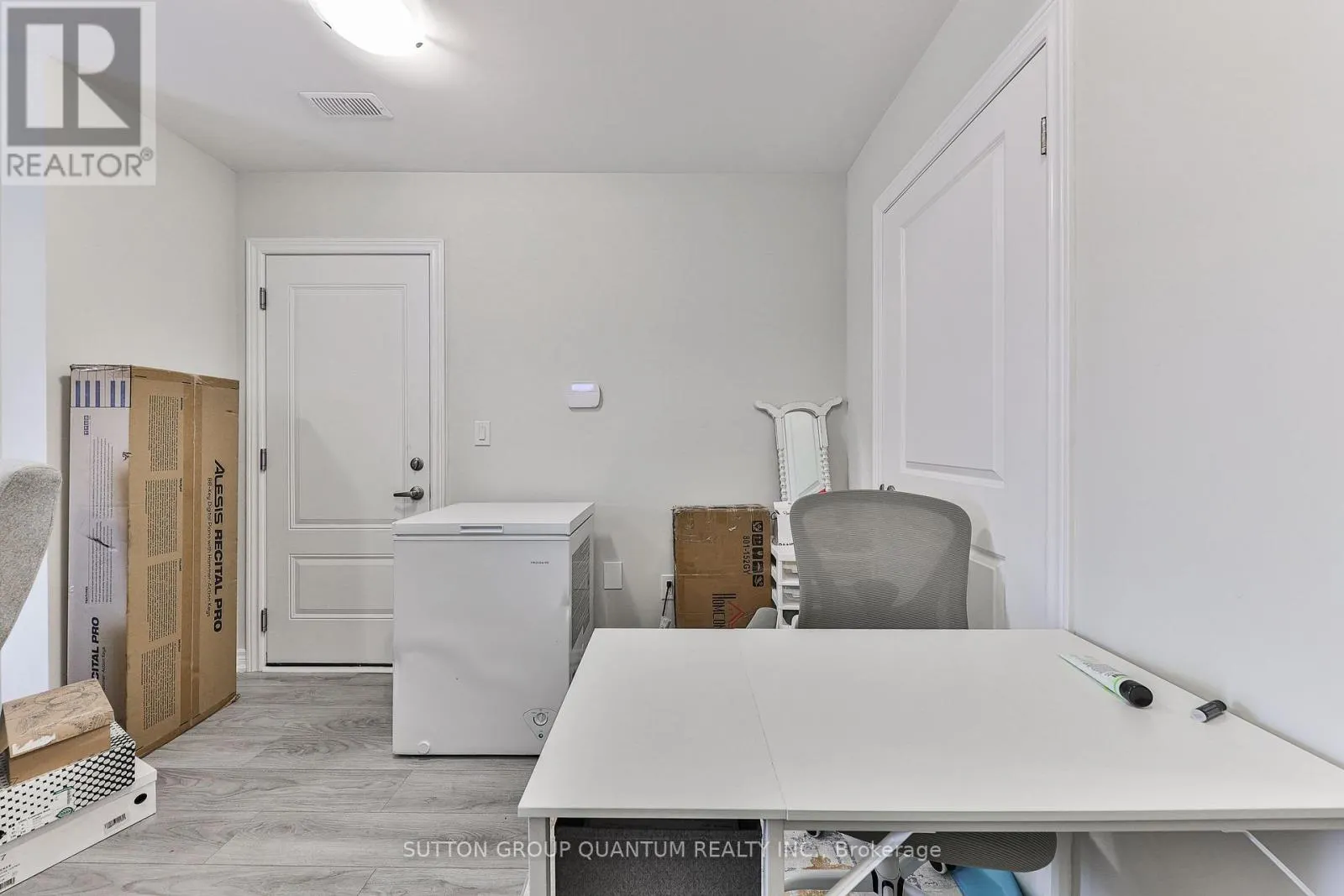 9 - 40 ZINFANDEL DRIVE