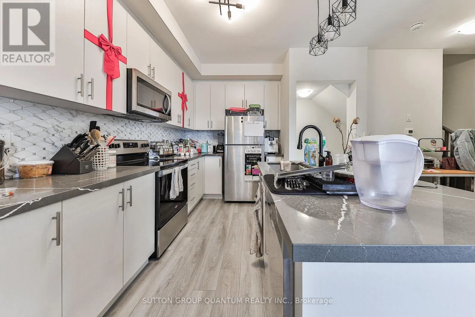 9 - 40 ZINFANDEL DRIVE