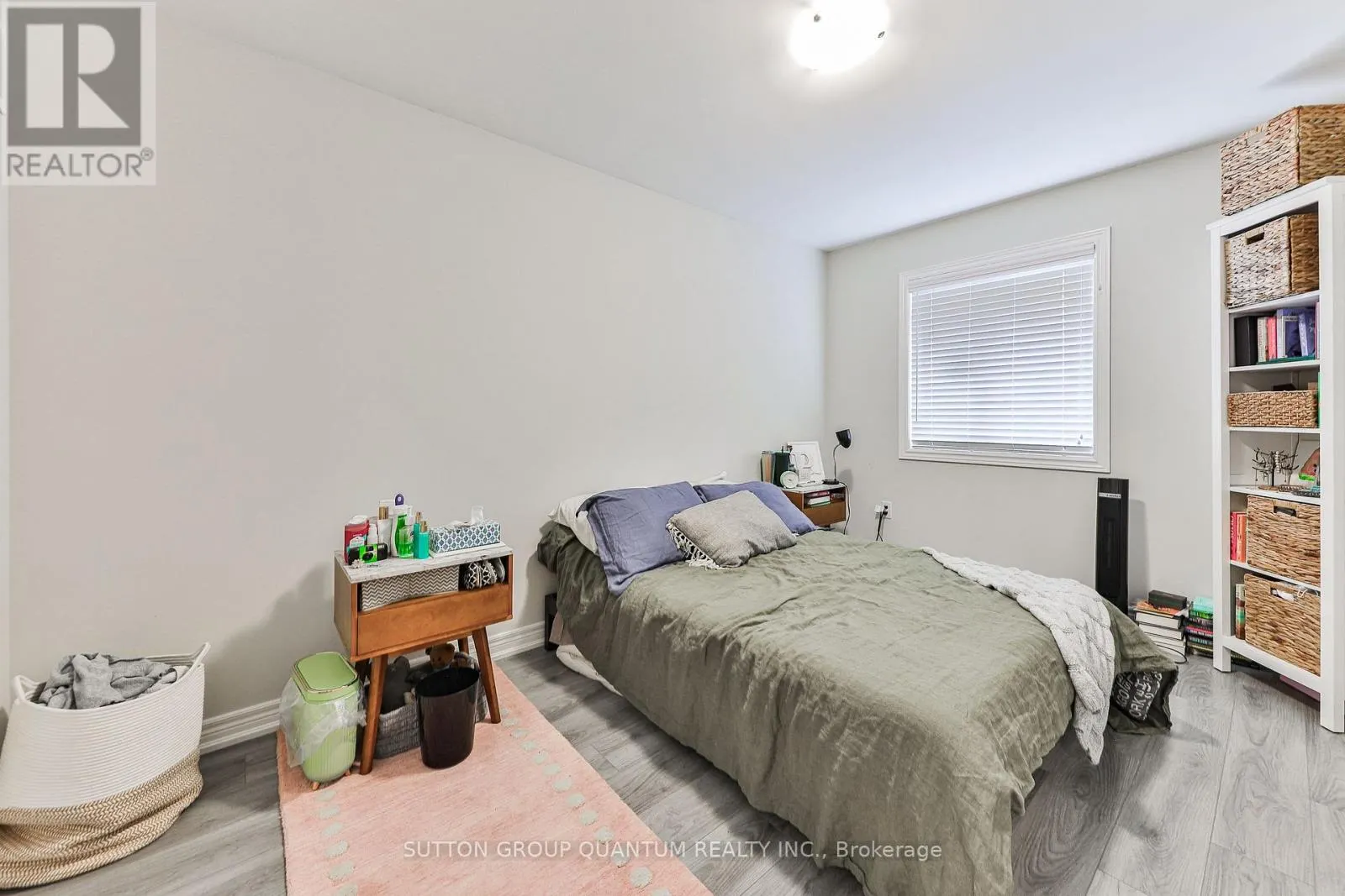 9 - 40 ZINFANDEL DRIVE