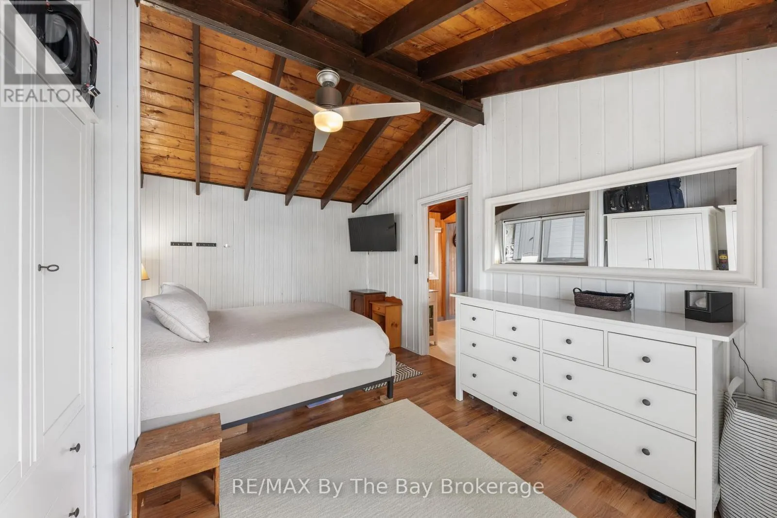 18588 GEORGIAN BAY SHORE