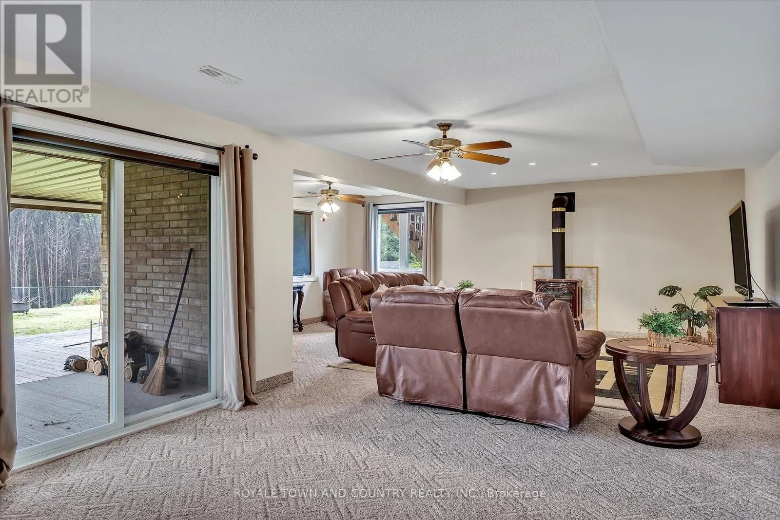 1734 BARTON DRIVE