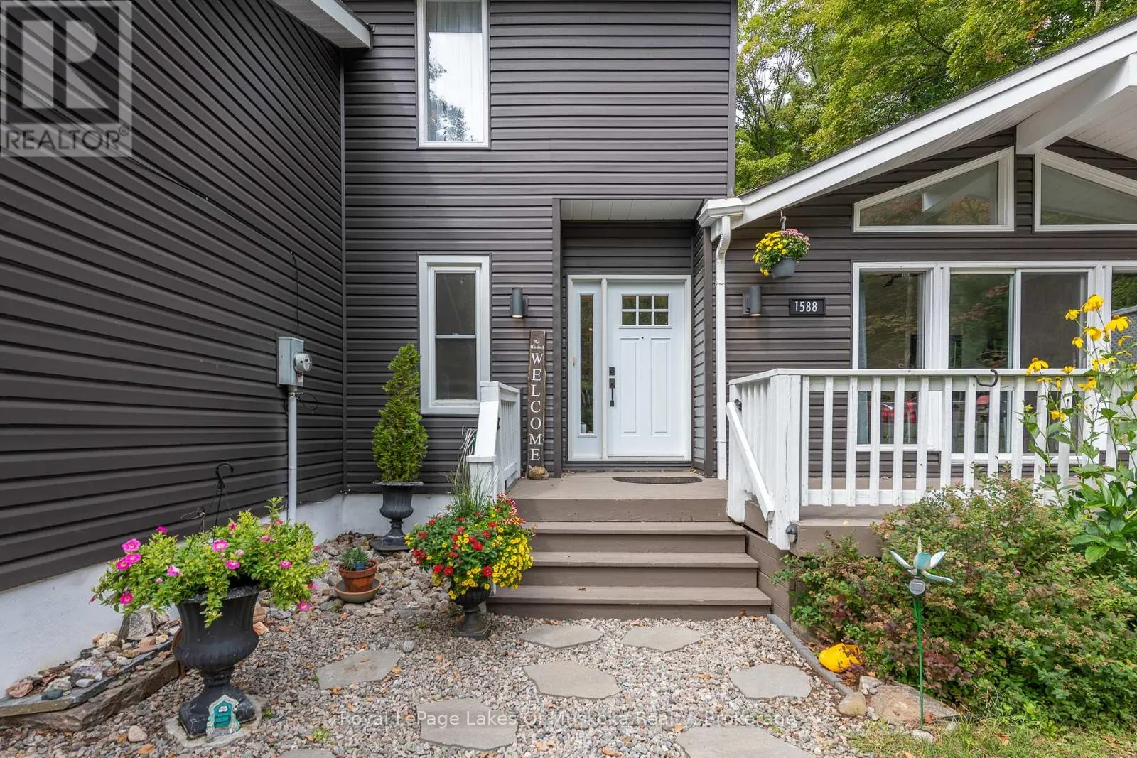 1588 SKYLINE DRIVE