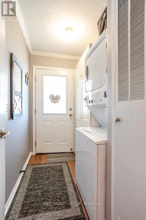 7-152 CONCESSION RD 11 W