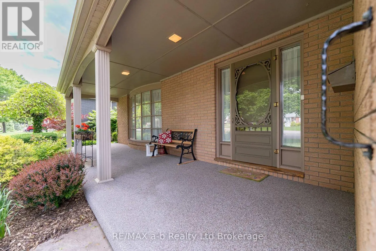 41 PARKWOOD DRIVE