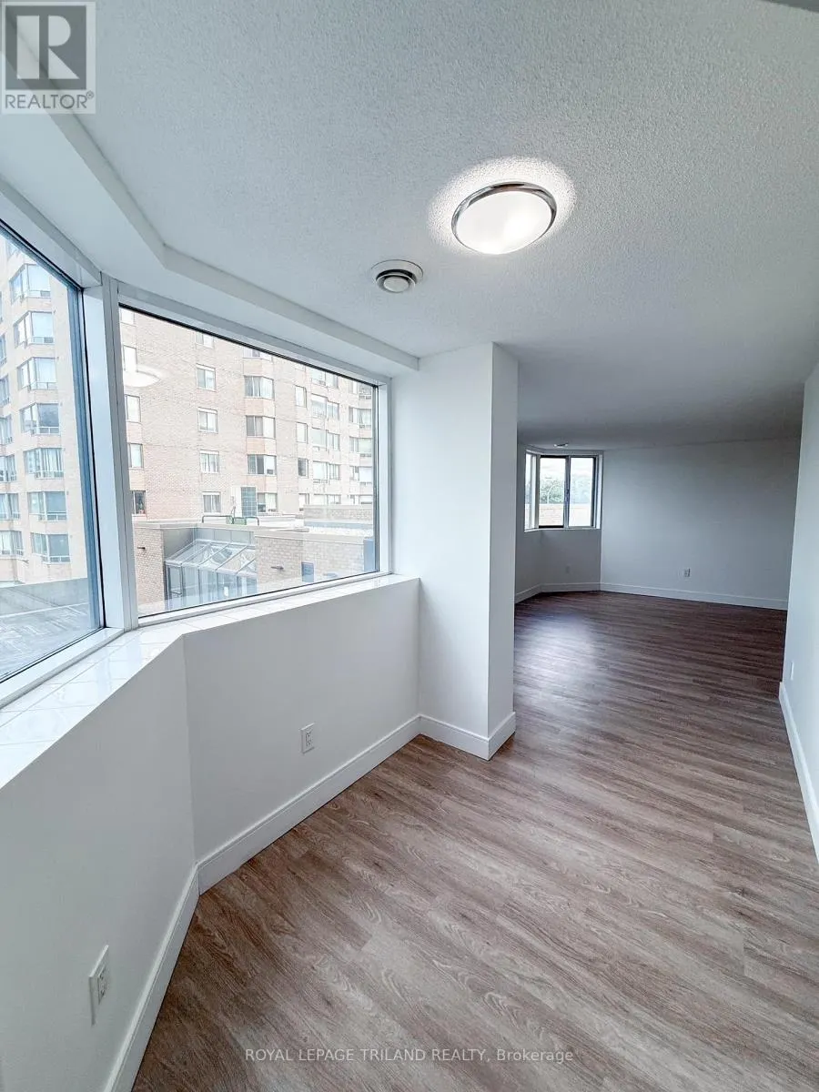 307 - 675 RICHMOND STREET, #307