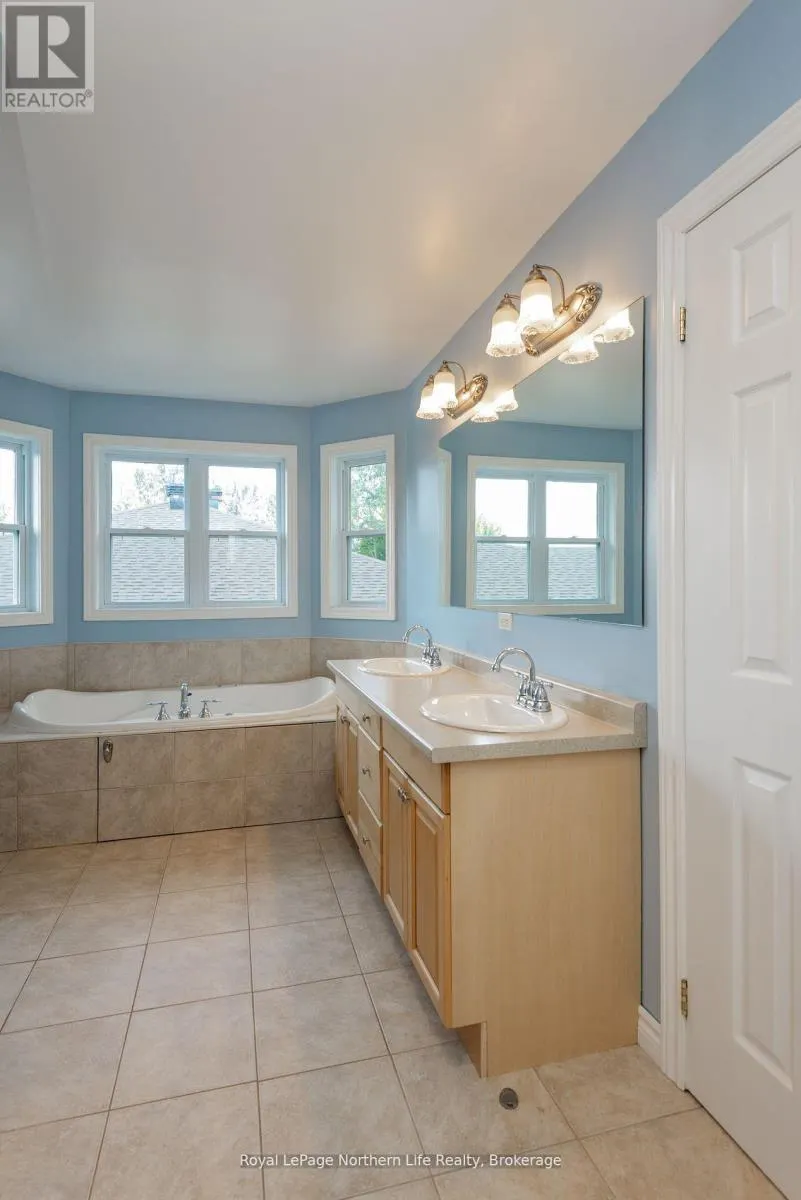 293 OSPREY CRESCENT