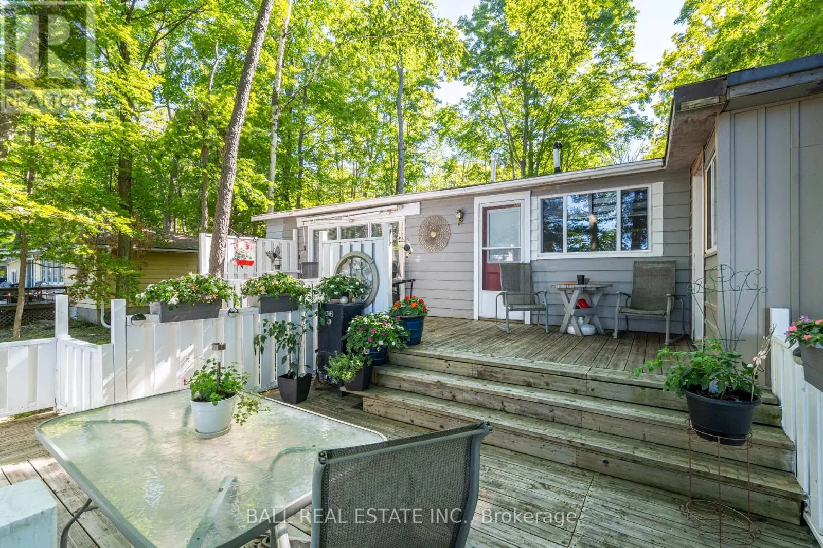 21 CEDAR BAY ROAD N