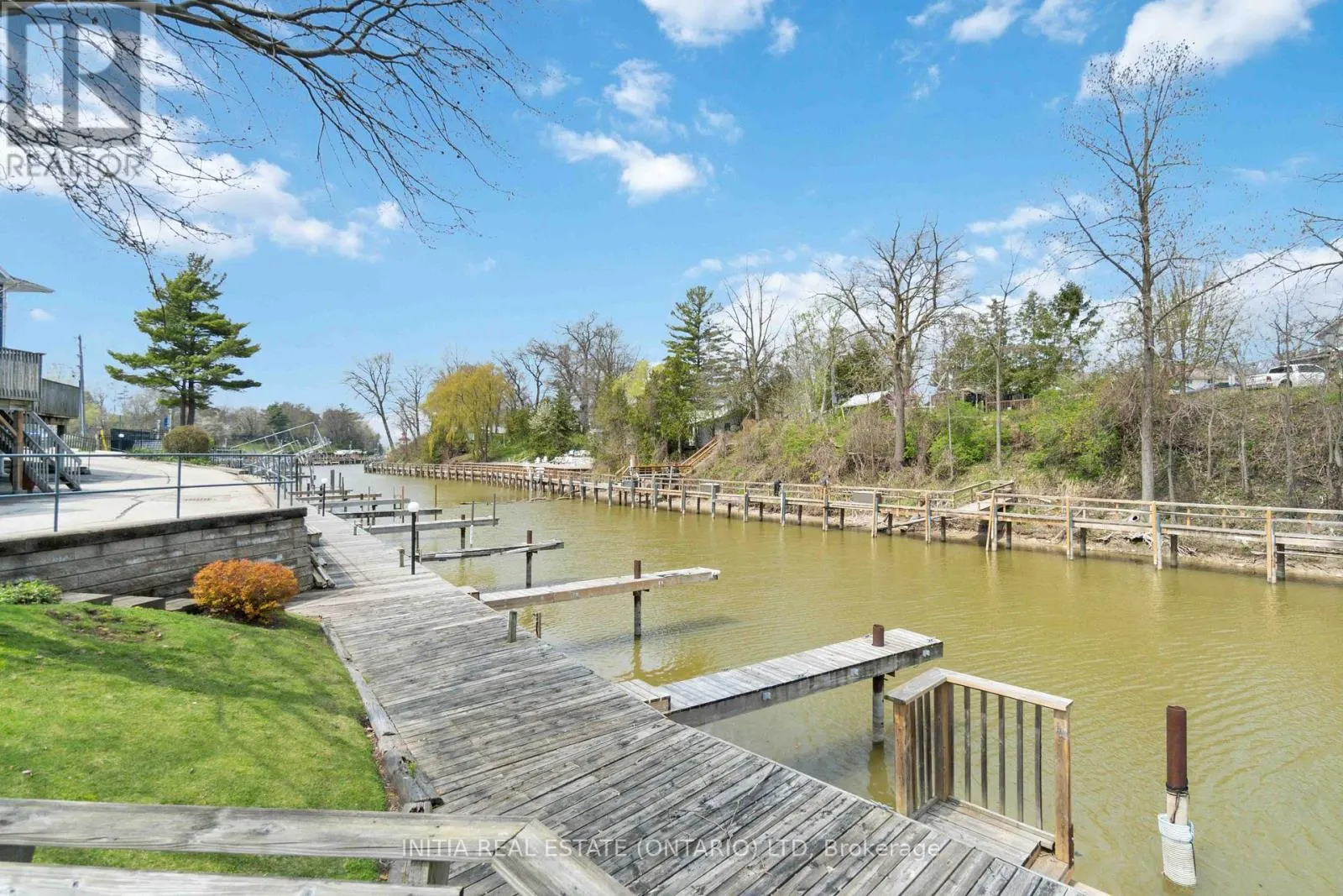 11 - 5 RIVER ROAD, #11