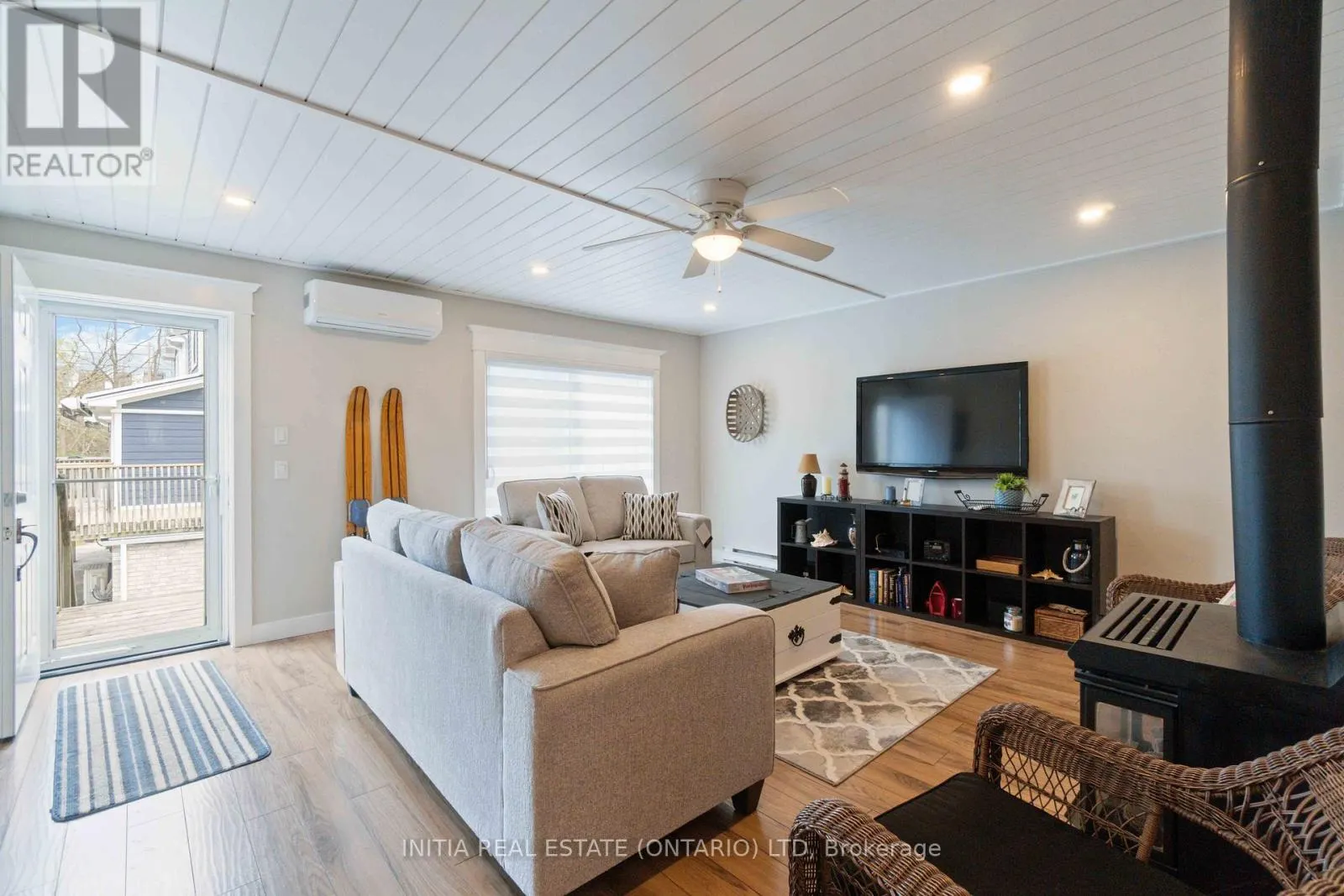 11 - 5 RIVER ROAD, #11