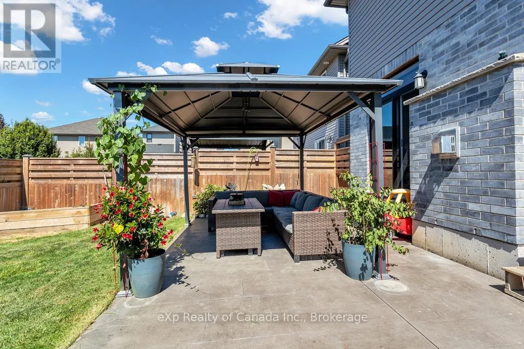 1109 ALBERNI ROAD