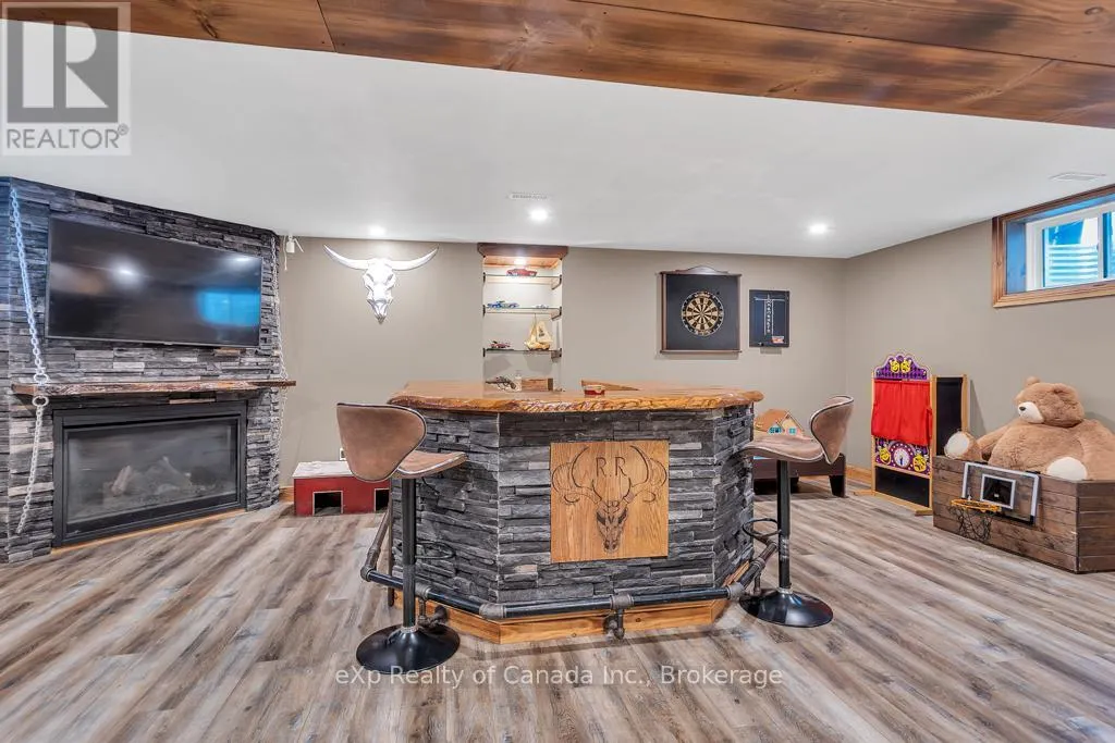 1109 ALBERNI ROAD