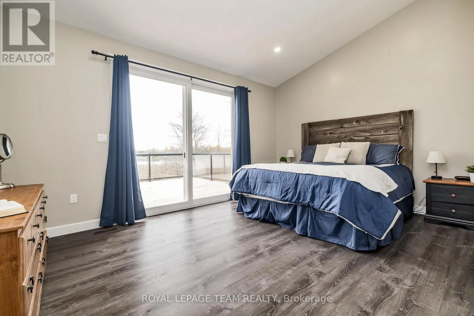 691 RIDEAU RIVER ROAD