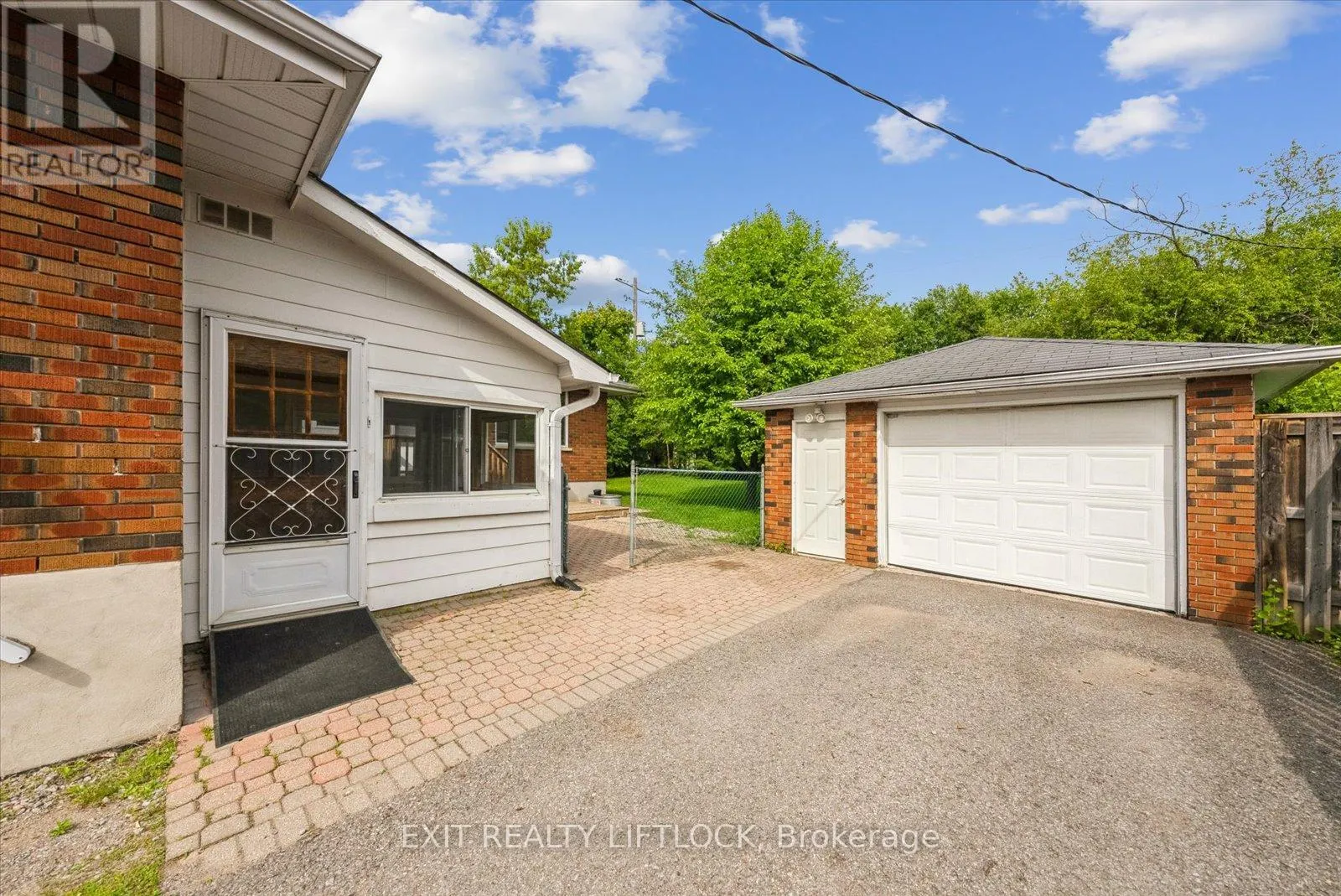 1294 VICTORY DRIVE