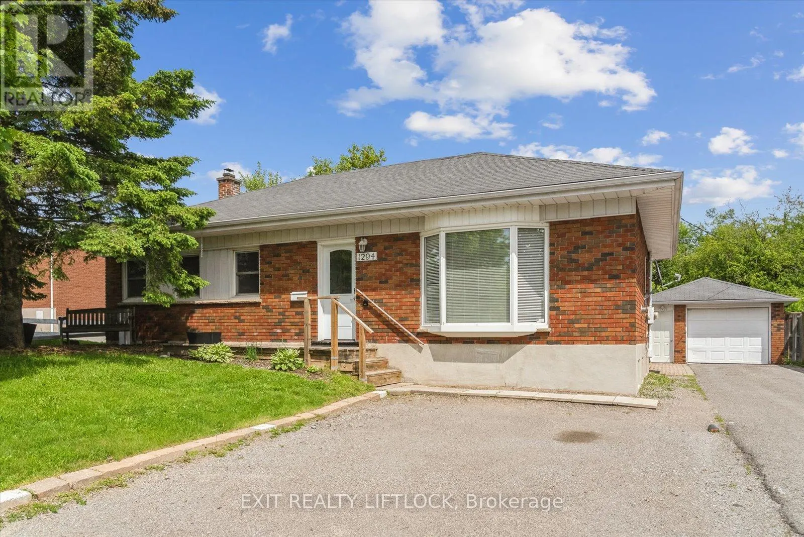 1294 VICTORY DRIVE