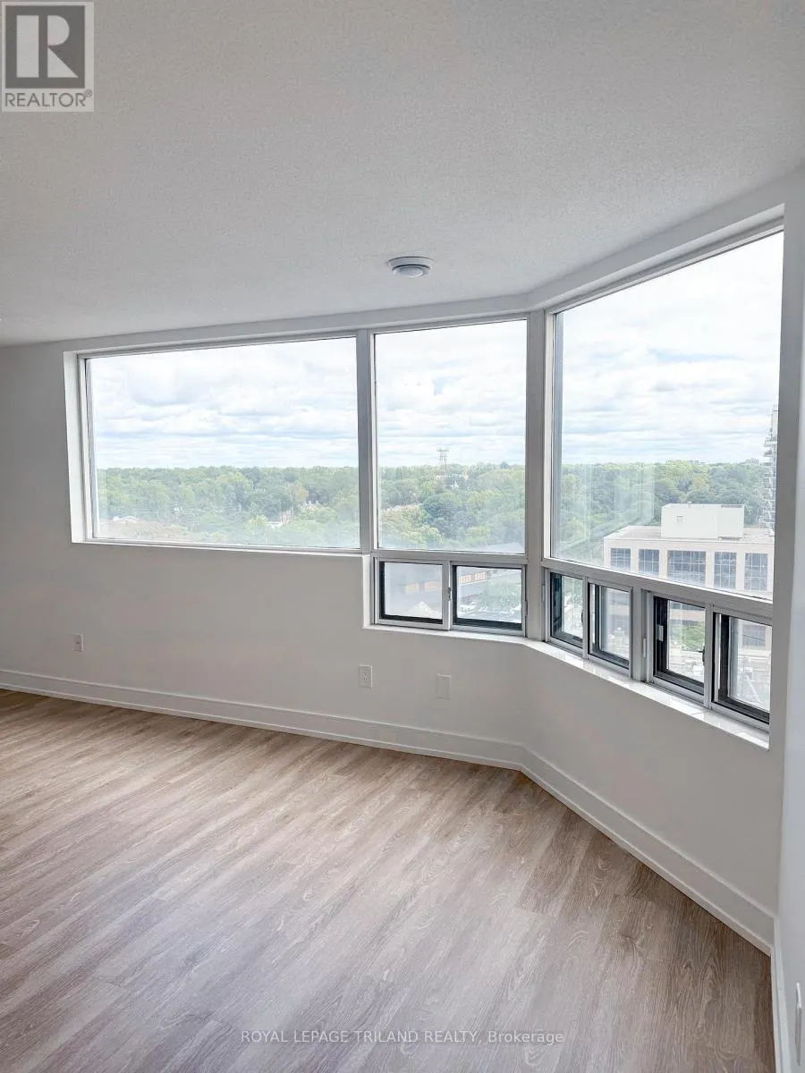 1011 - 675 RICHMOND STREET, #1011