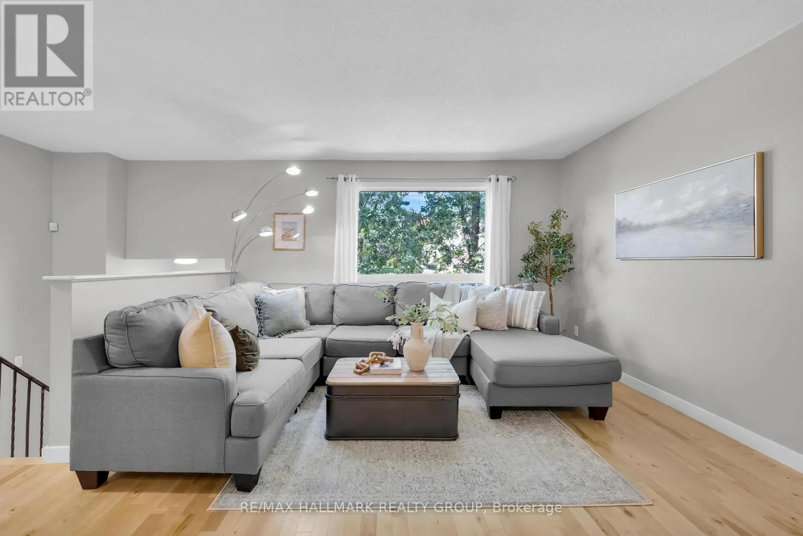 3 - 409 MONTFORT STREET