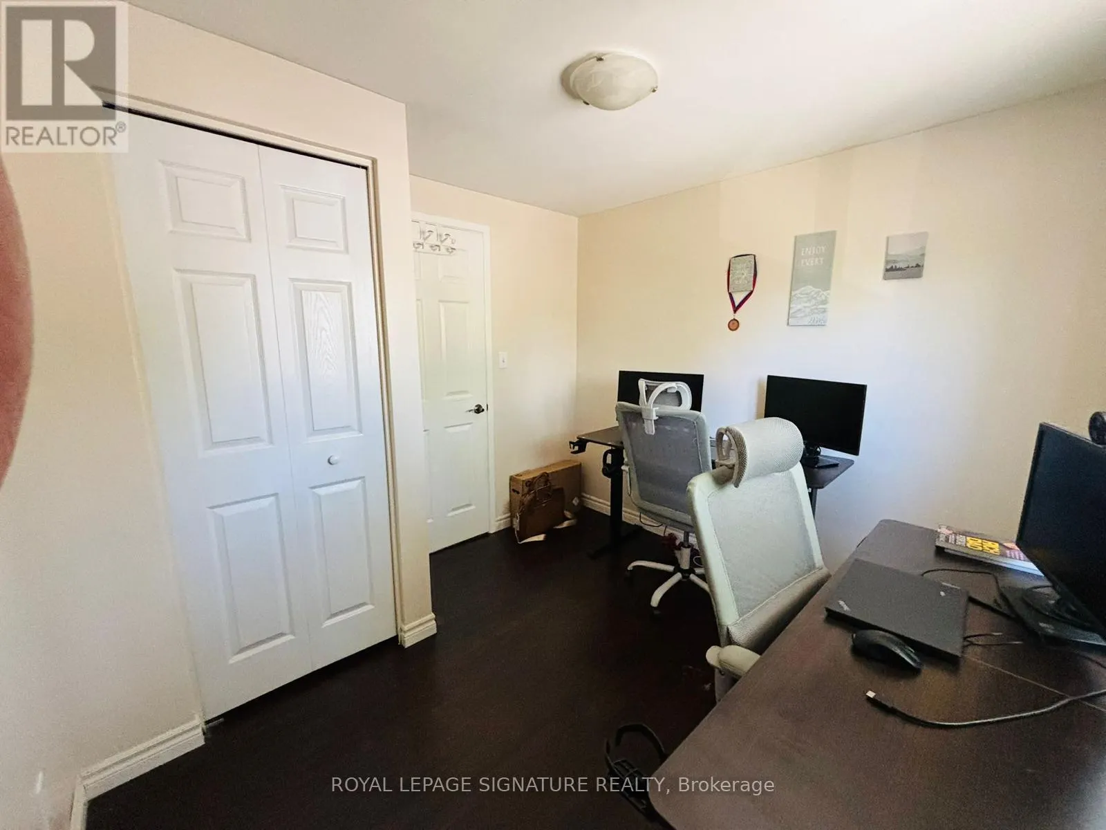 1442 PINEVIEW COURT