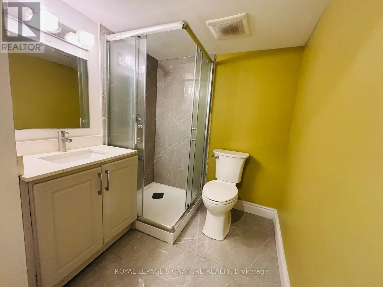 1442 PINEVIEW COURT
