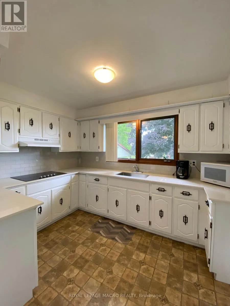 277 POTTRUFF ROAD