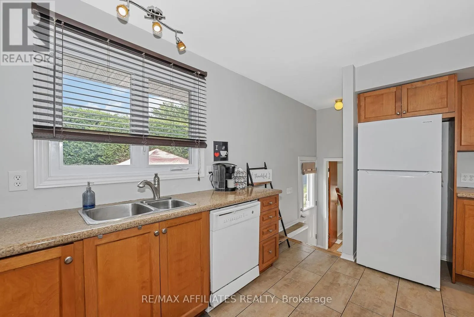 11 TRIPP CRESCENT