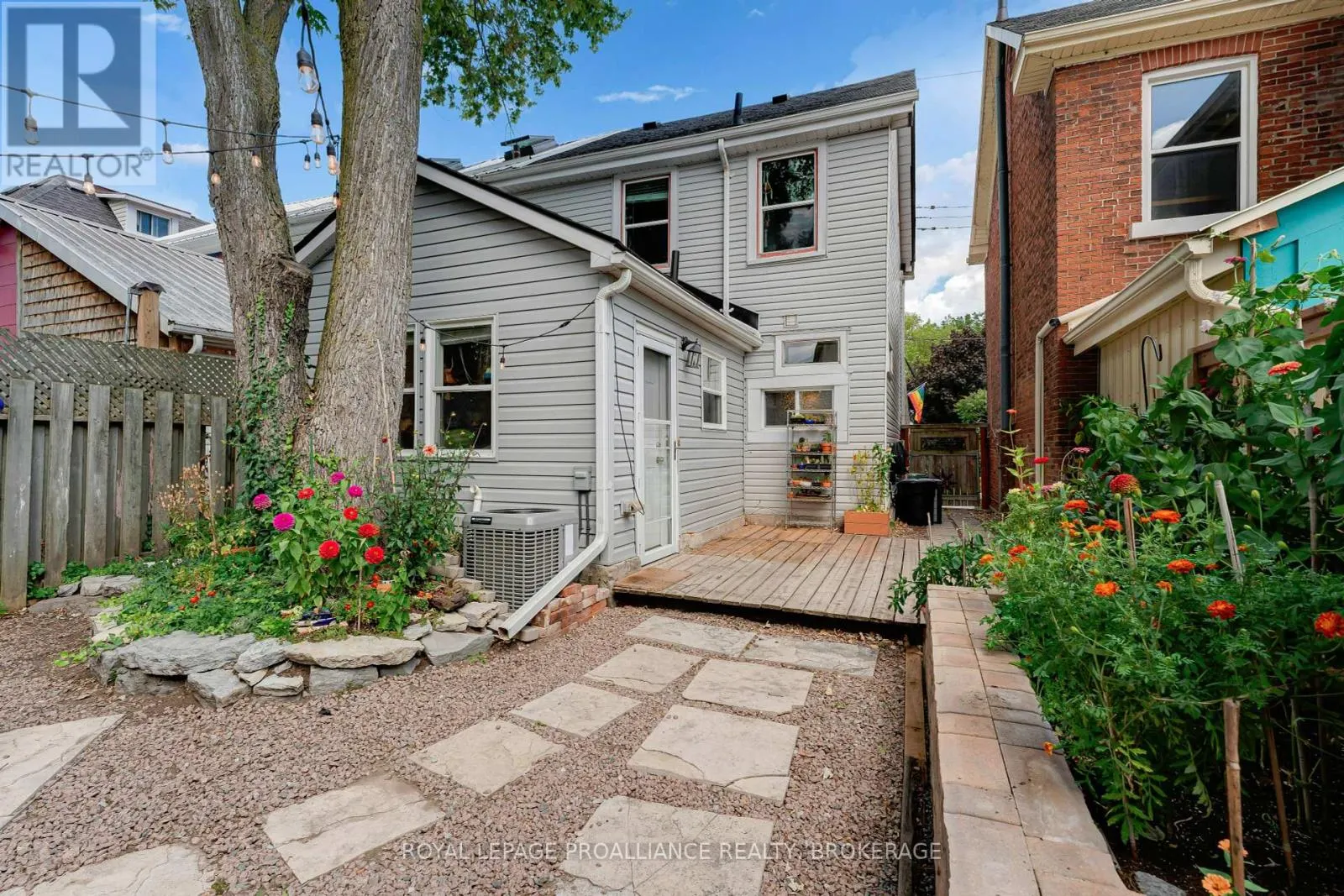 524 BAGOT STREET