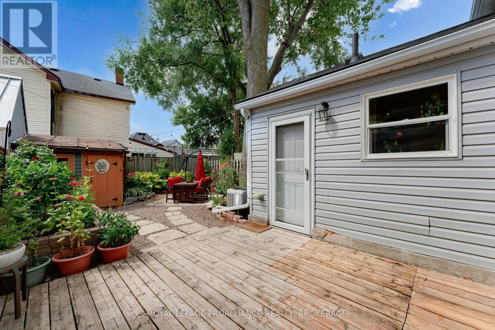 524 BAGOT STREET