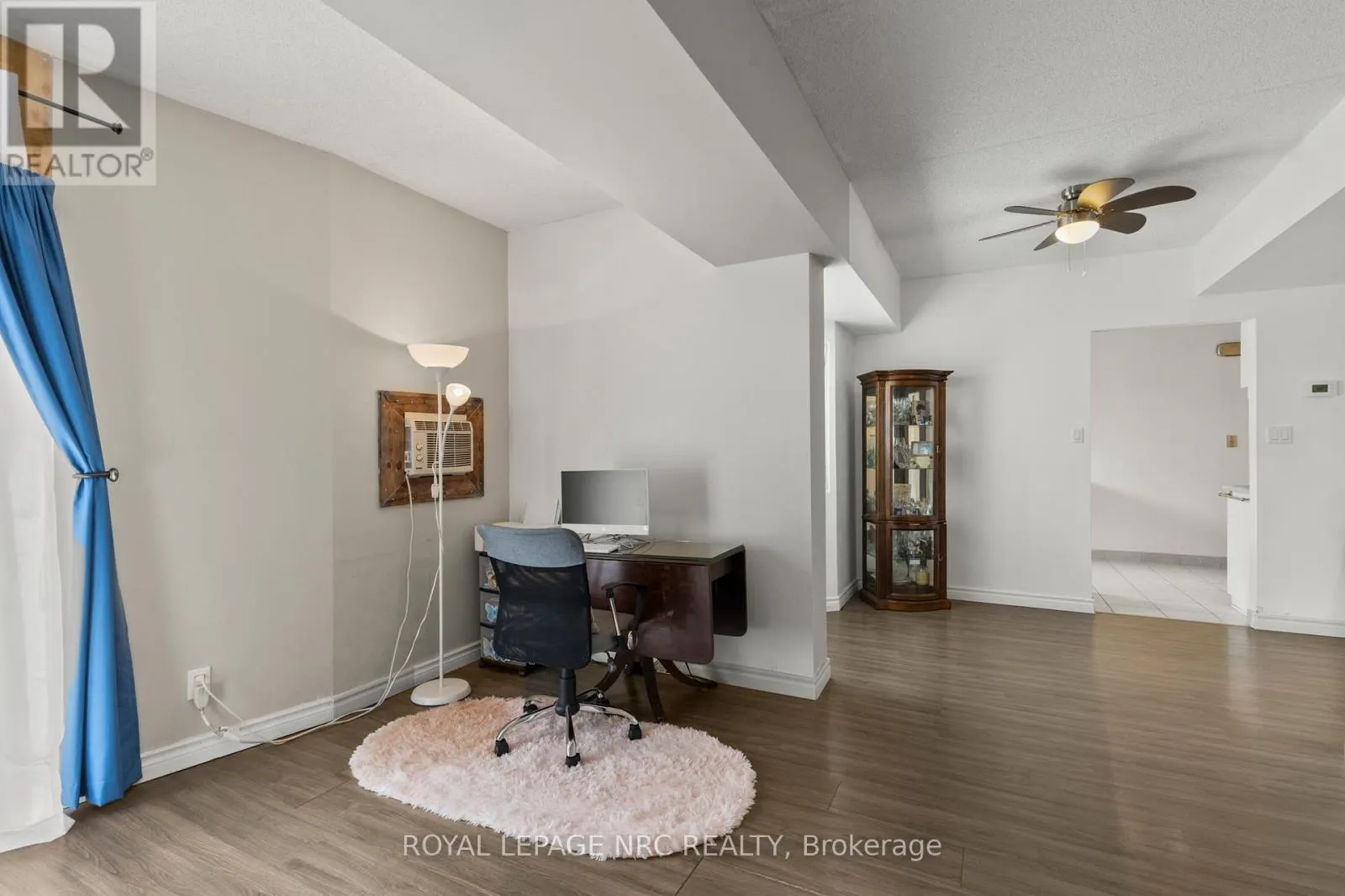 3 - 4872 VALLEY WAY, #3