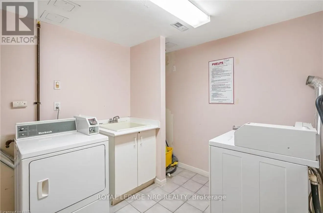 3 - 4872 VALLEY WAY, #3