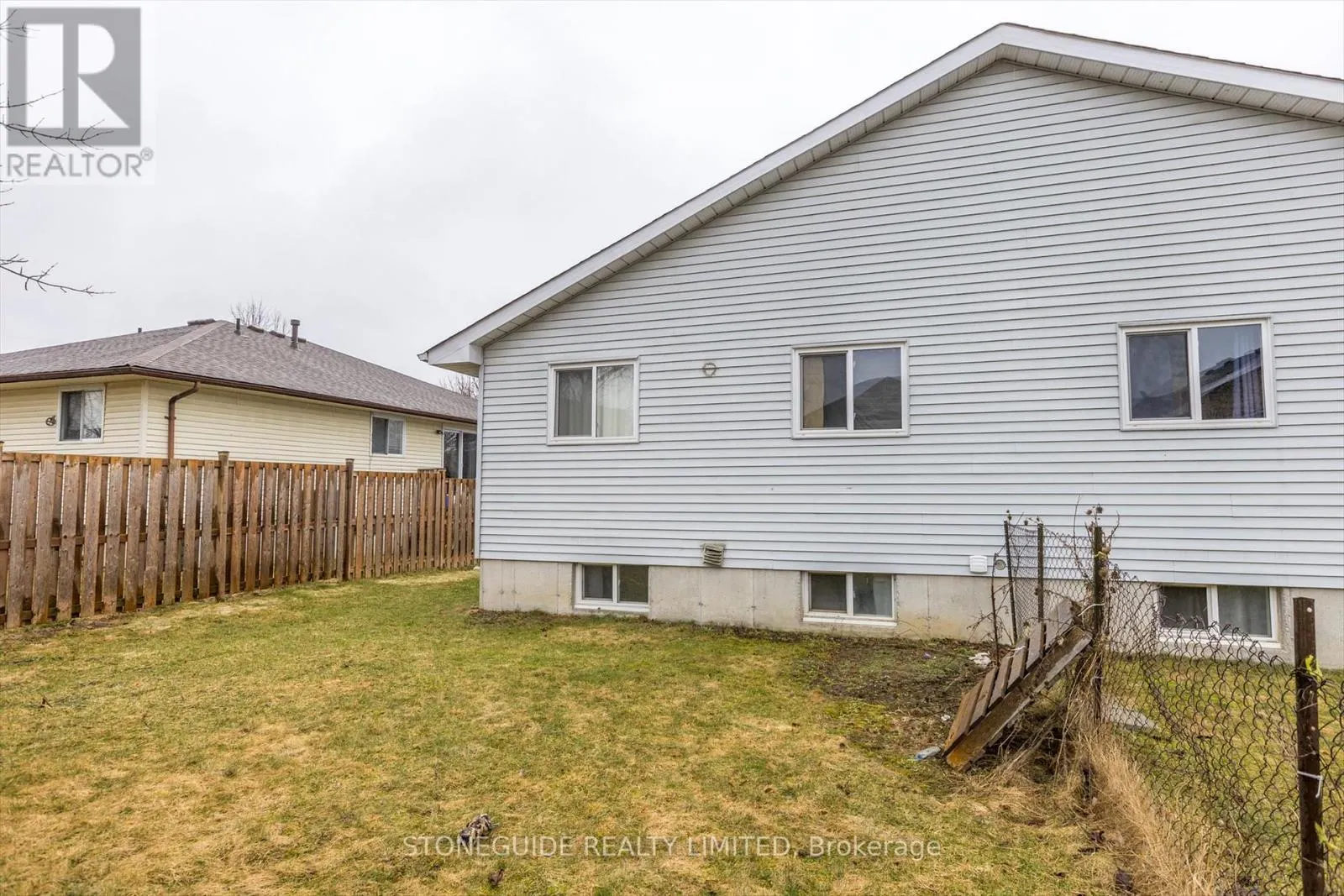 2180 EASTHILL DRIVE