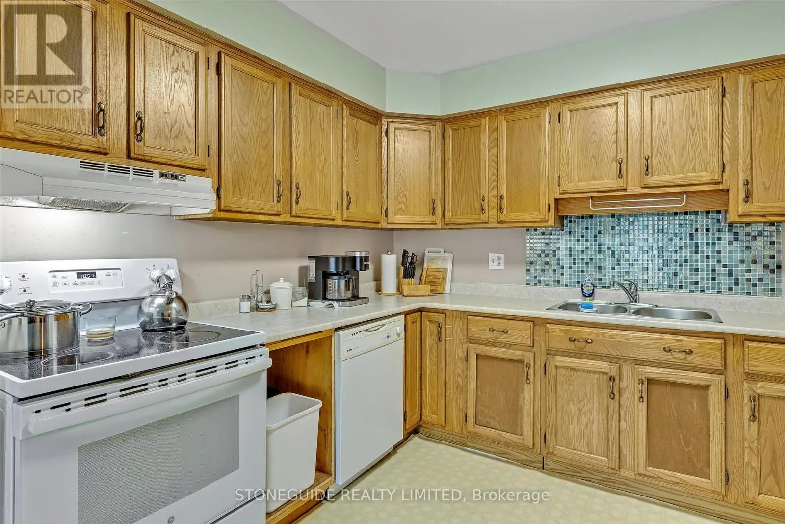 2180 EASTHILL DRIVE