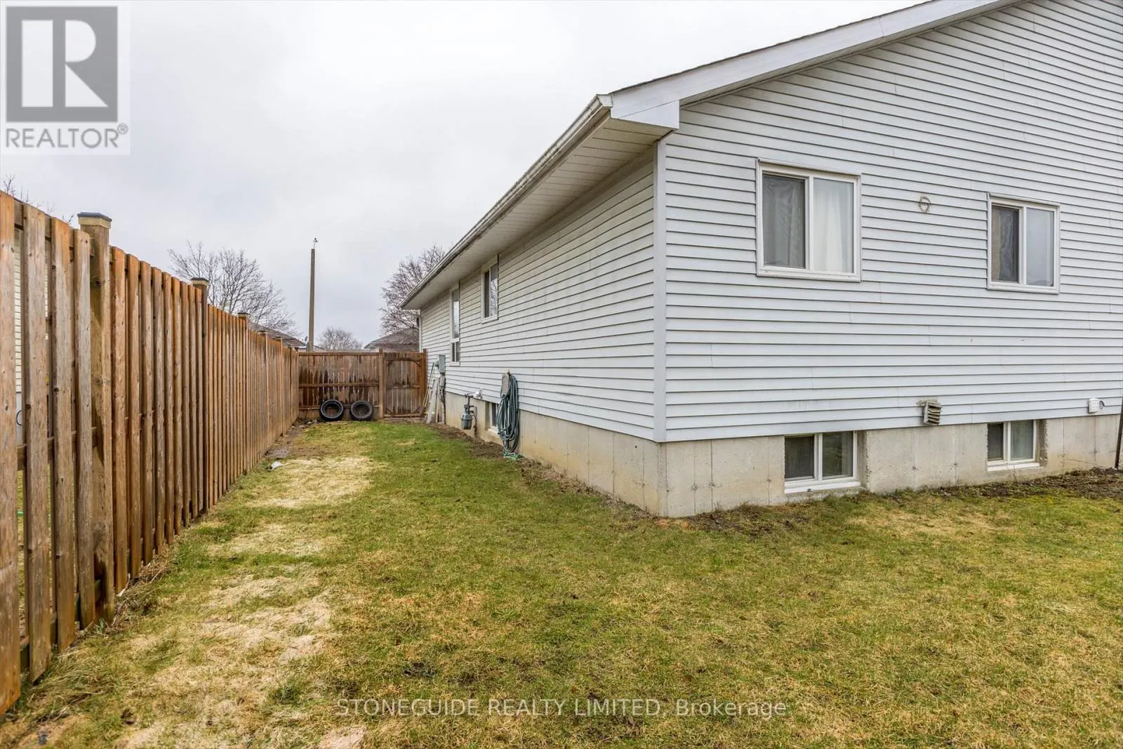 2180 EASTHILL DRIVE