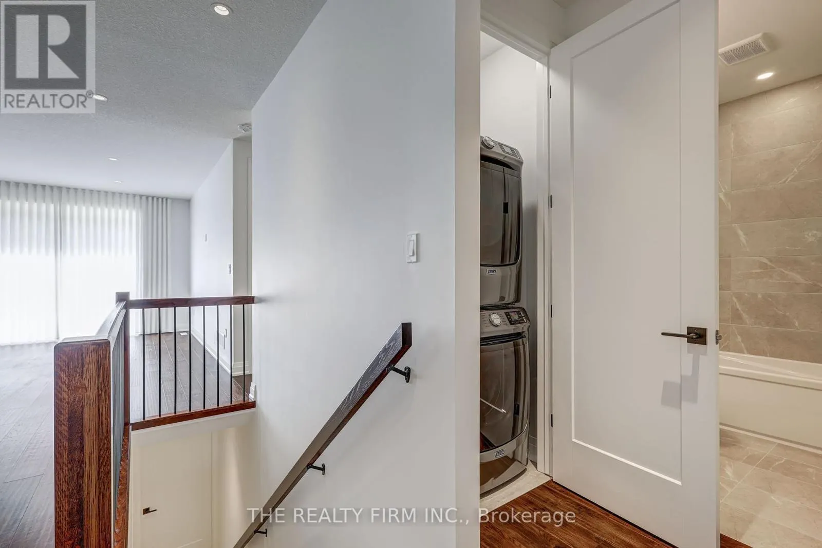 4 - 85 FOREST STREET, #4