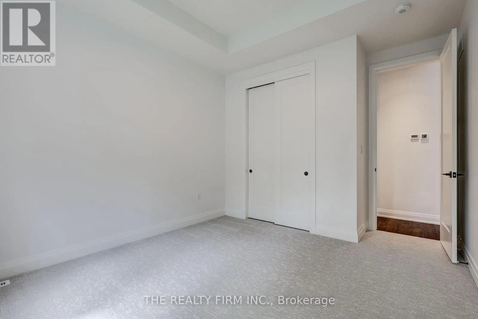4 - 85 FOREST STREET, #4