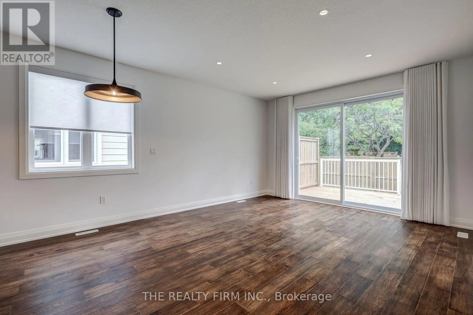4 - 85 FOREST STREET, #4