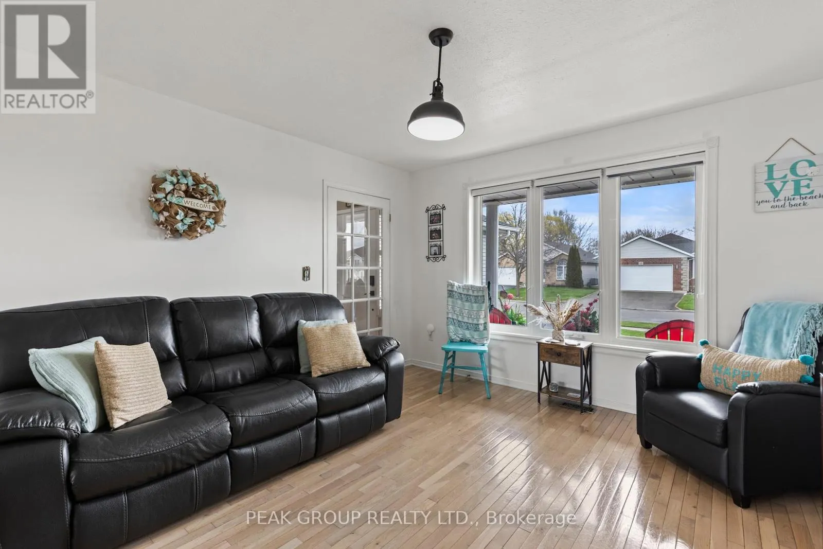 427 TRILLIUM AVENUE