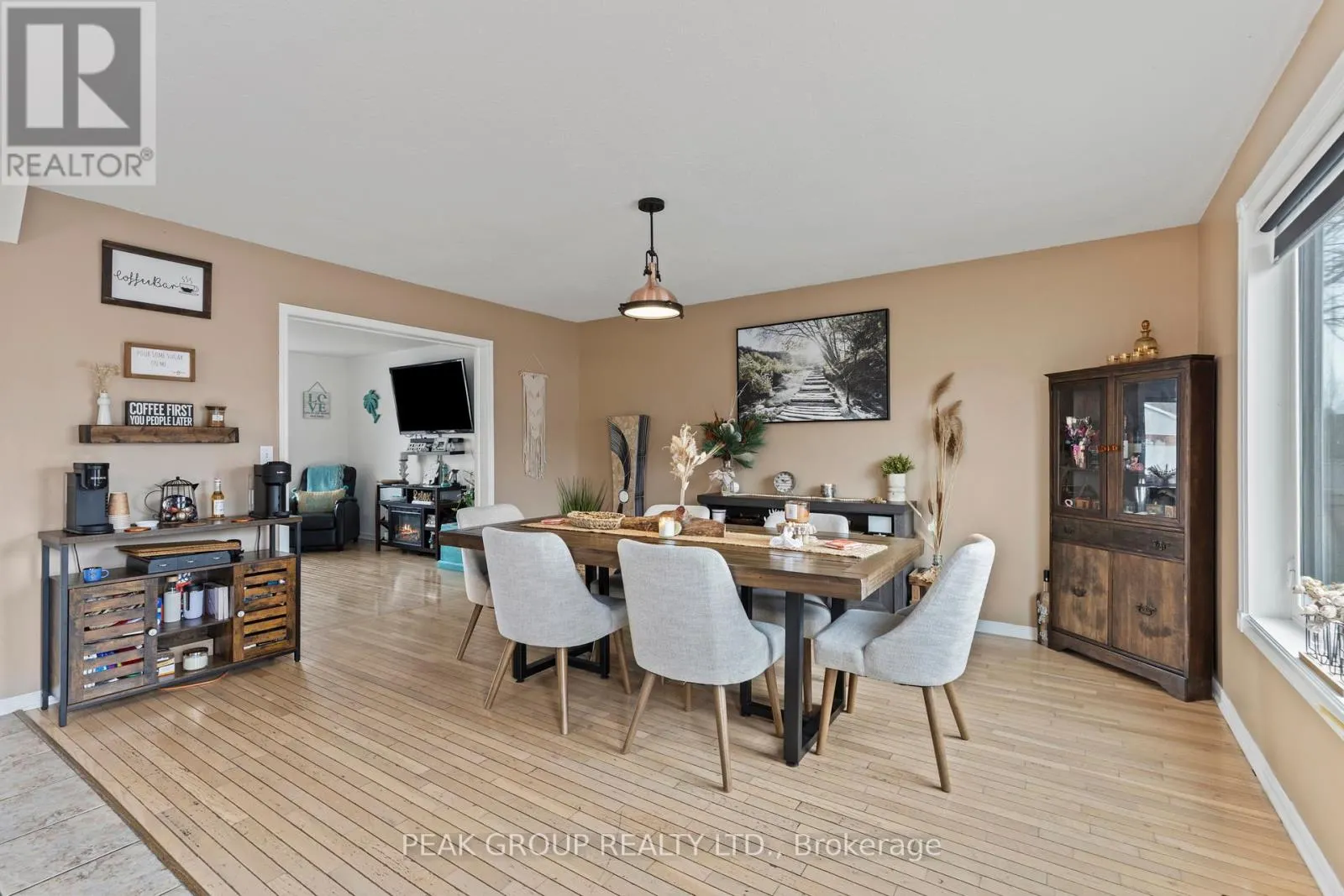 427 TRILLIUM AVENUE