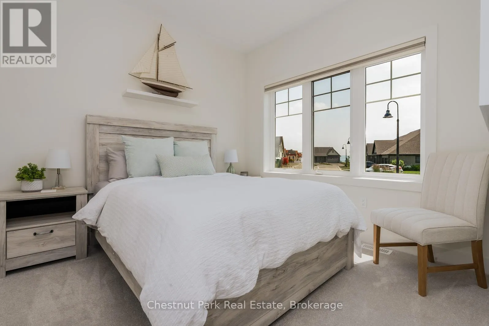 161 HAWTHORN CRESCENT